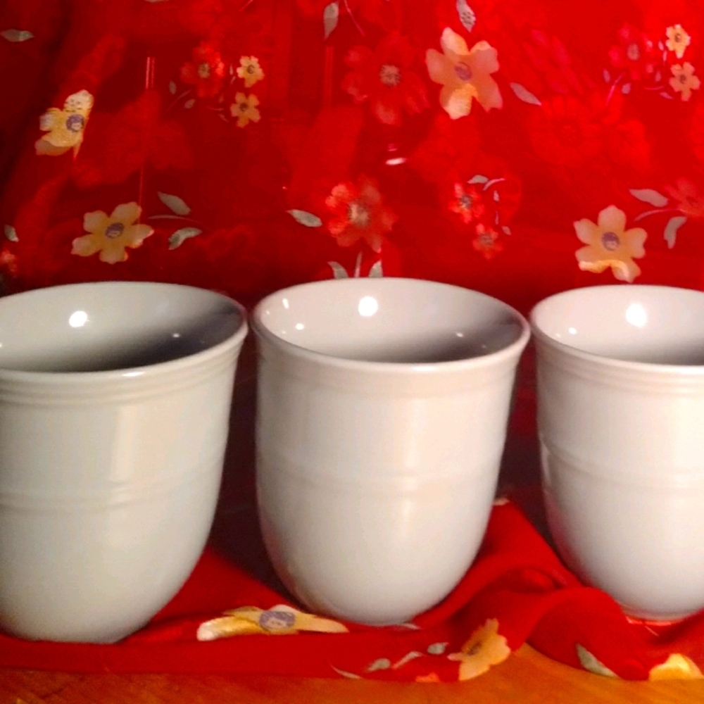 Gray coffee cups